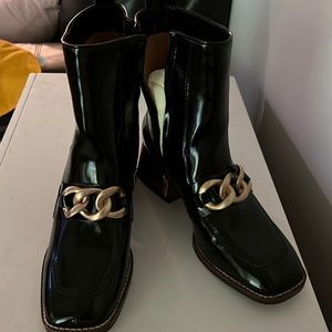 New Steve Madden black patent leather boots size 9.5